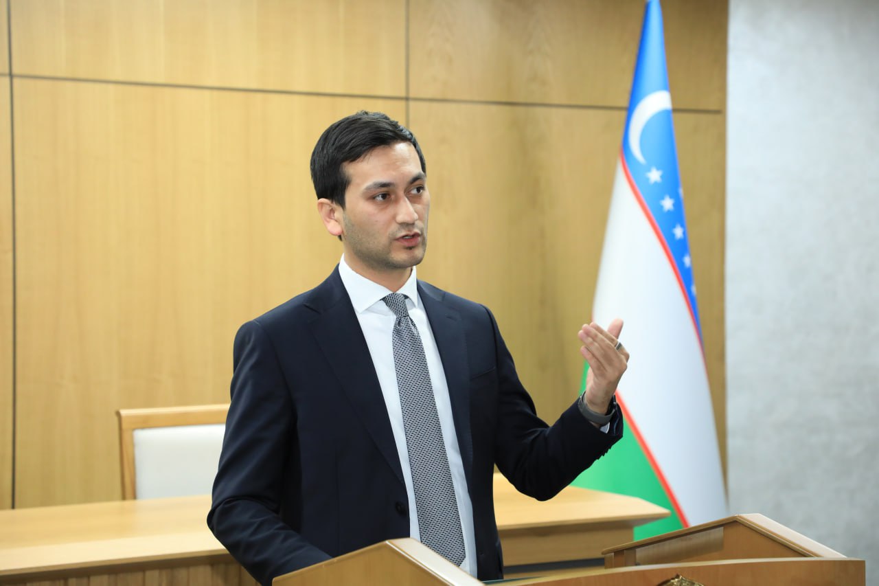 Madaniyat vazirligi xodimlari sun’iy intellekt texnologiyalari bo‘yicha o‘qitilmoqda